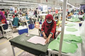 Workers in garment factory in Bangladesh